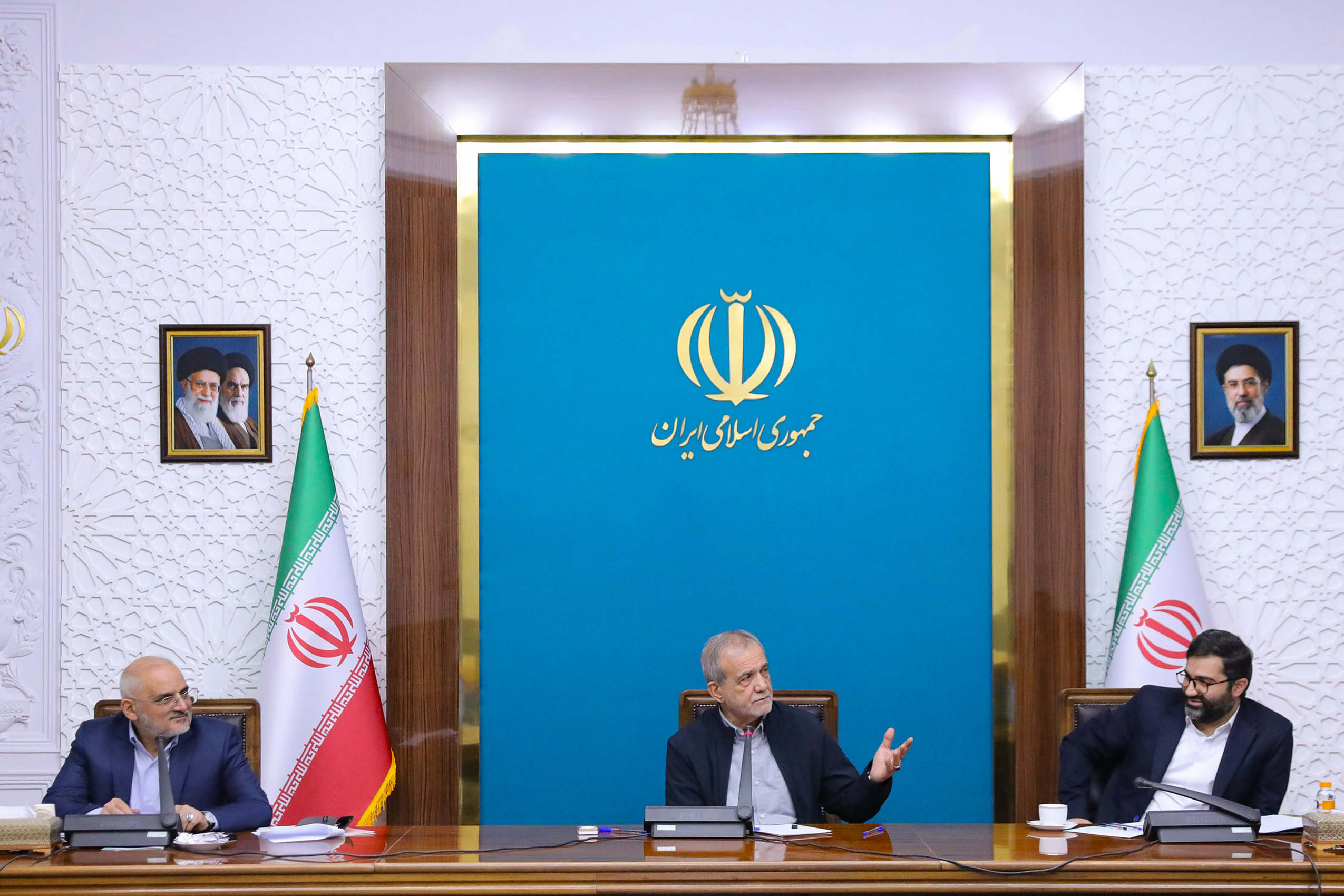 تأکید دکتر پزشکیان بر مدیریت تقاضا، مشارکت مردم و اجرای سریع طرح‌های بهینه‌سازی