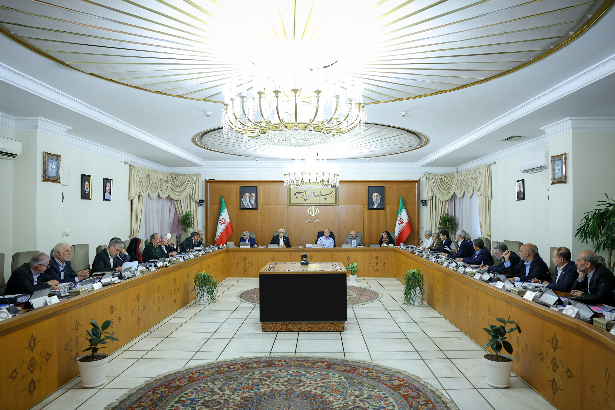 روایت سفر نیویورک و تأکید بر گفت‌وگو، وحدت و آمادگی برای مقابله با فشارها
